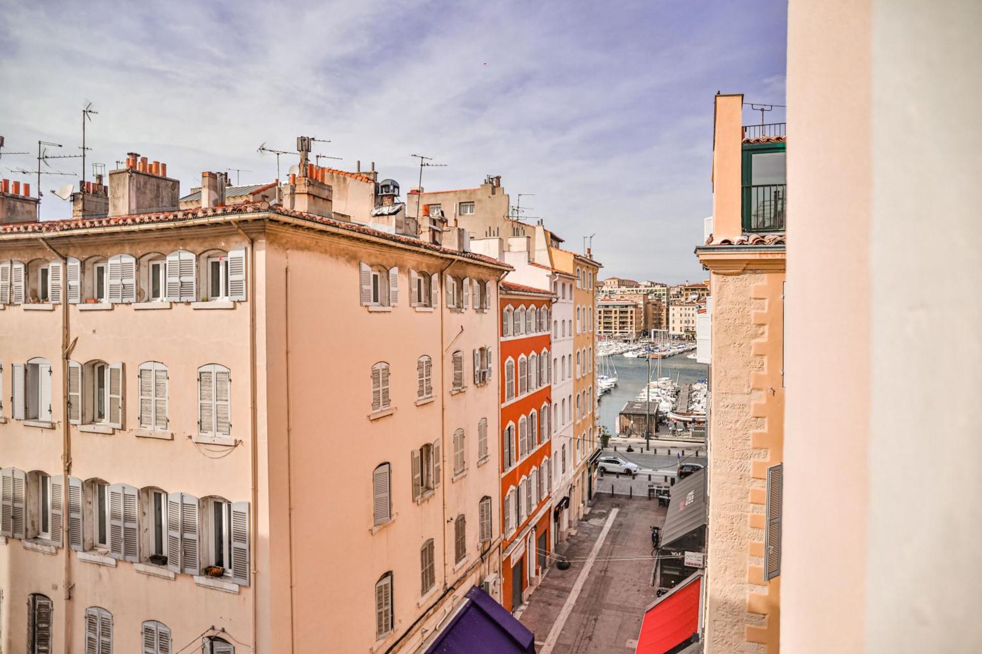 Heart Of Marseille, Loft Atypical & Spacious , Perfect For Couple And Couple With 1 Small Kid, Perfect For 2 Friends *